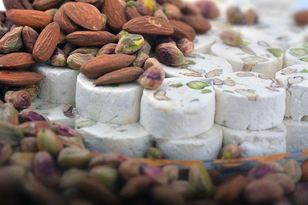 تأمین سرمایه در گردش جهت تولید و فروش انواع گز بادامی آنی تک
